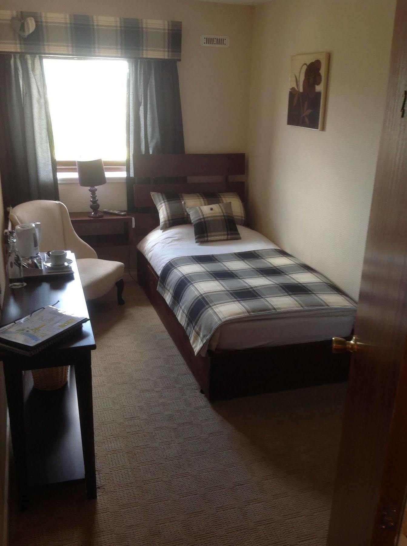 אינברנס Ardentorrie Guest House מראה חיצוני תמונה